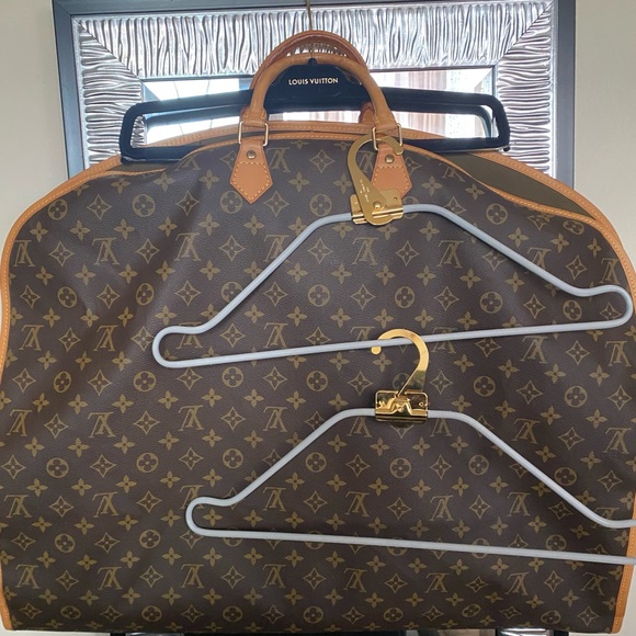 #AUTHENTIC LOUIS VUITTON MONOGRAM GARMENT BAG WITH TWO HANGERS AND DUST BAG - Picture 5 of 6